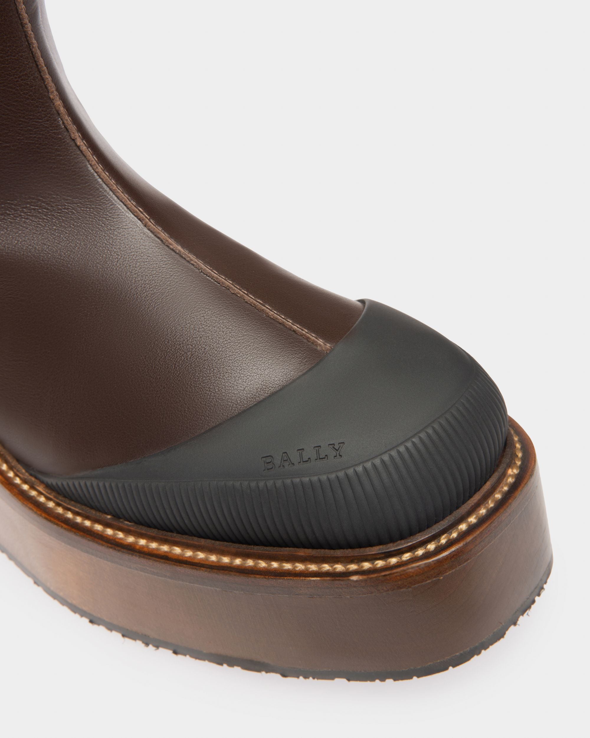 Irenne エボニーブラウン レザー ロングブーツ - 女性 - Bally - 05