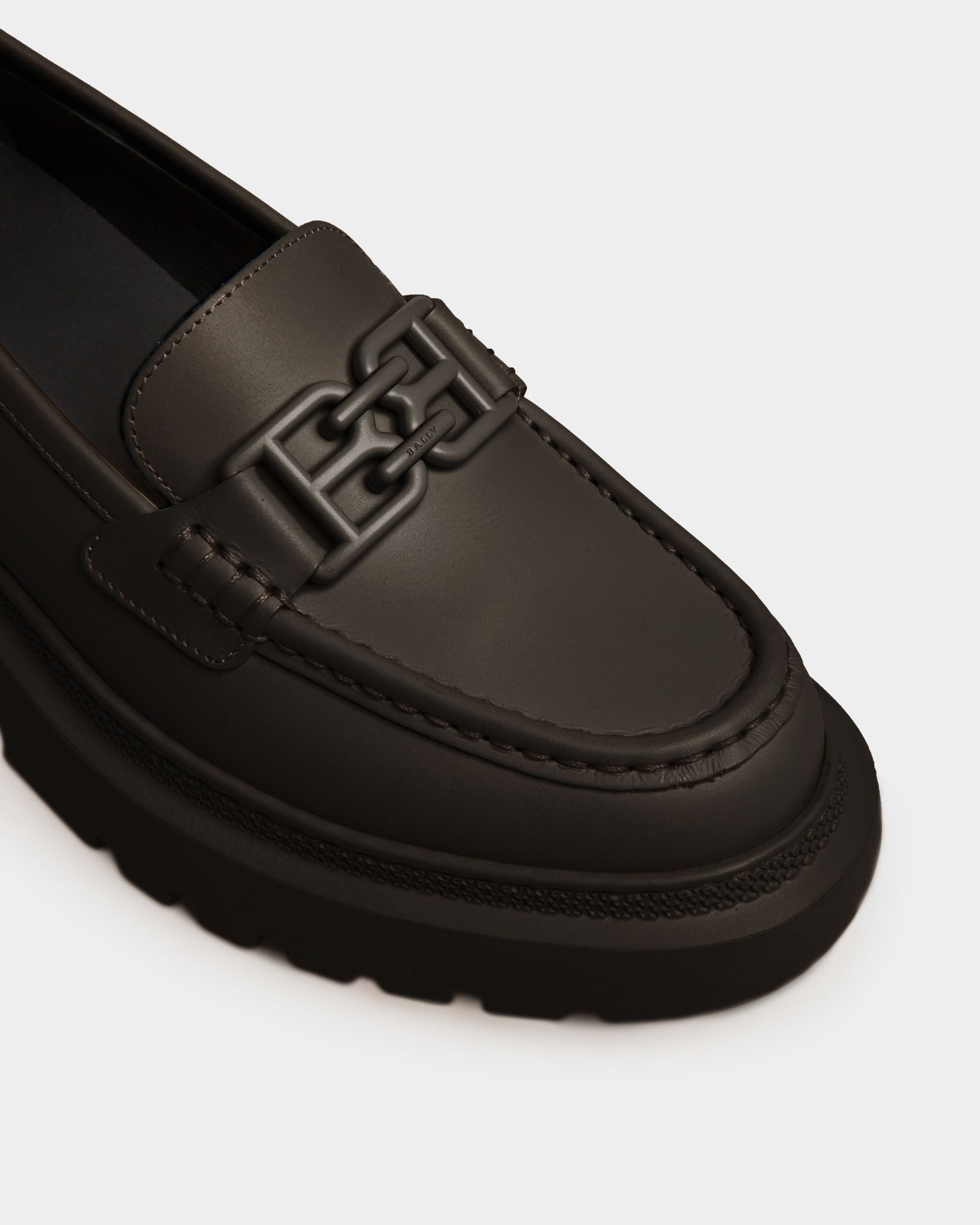 Gioia Flat ブラック レザー モカシン - 女性 - Bally - 05