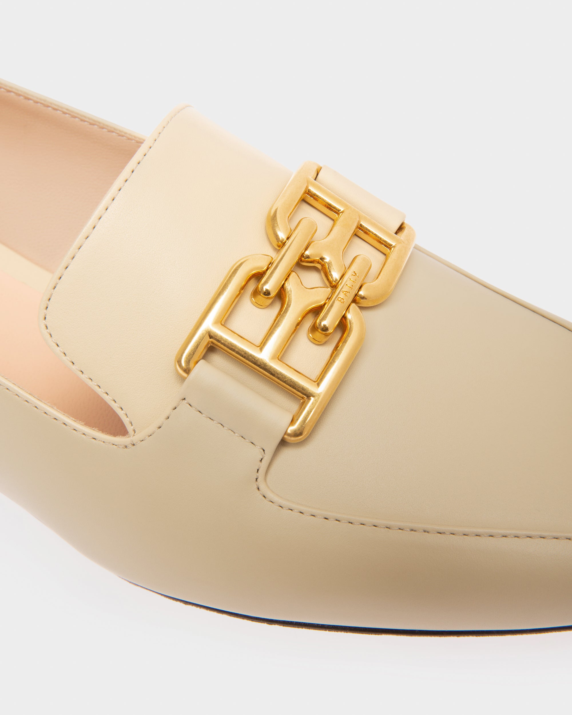 Ellah Flat ベージュ レザー ローファー - 女性 - Bally - 06