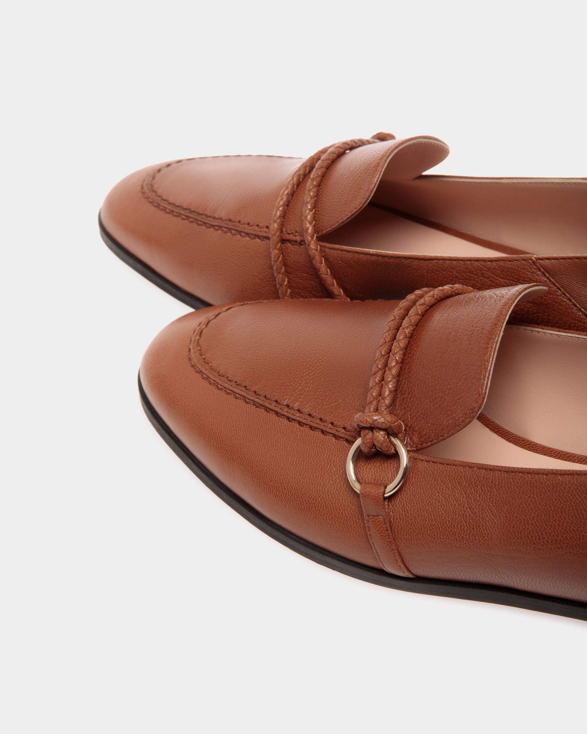 Flat Pump In Beige Goat - 女性 - Bally - 05