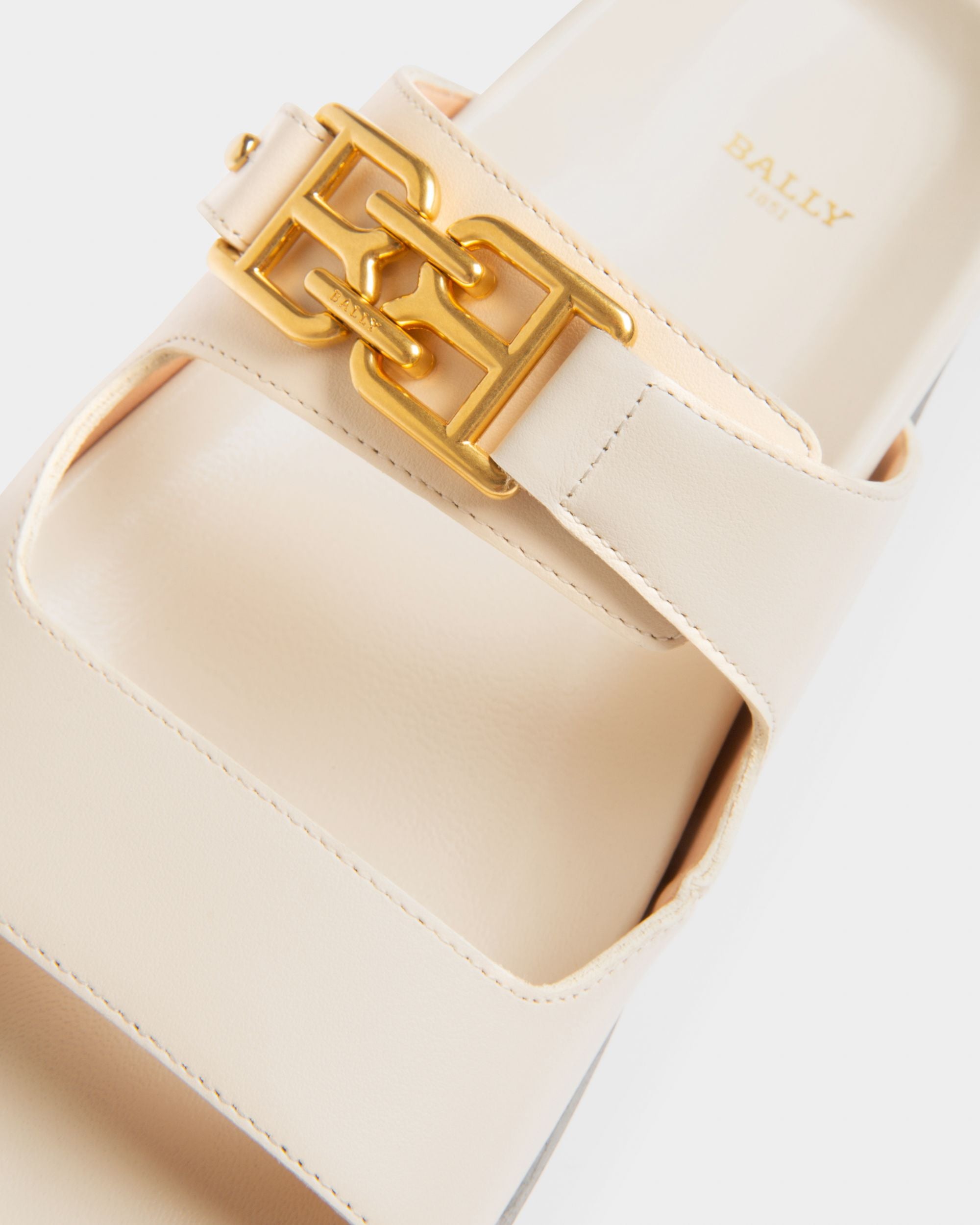 Emma ボーンホワイト レザー サンダル - 女性 - Bally - 06