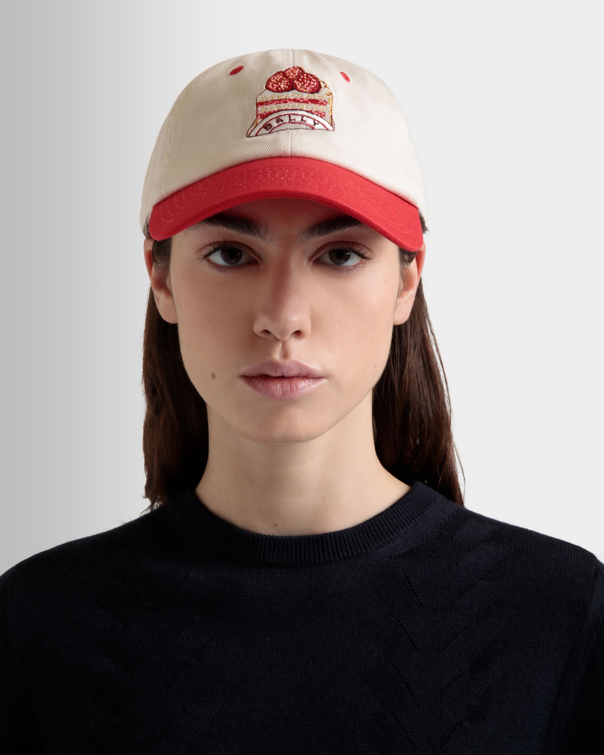 ベースボールキャップ アイボリー＆レッド コットン Bally Cakeエンブロイダリー - 女性 - Bally - 05