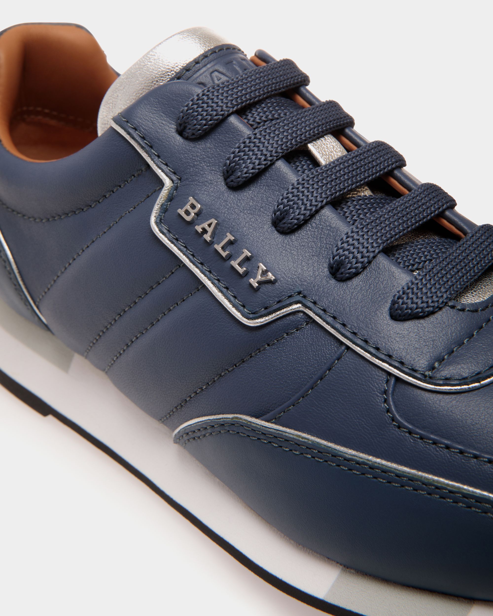 Sneaker In Blue  Leather - 女性 - Bally - 05