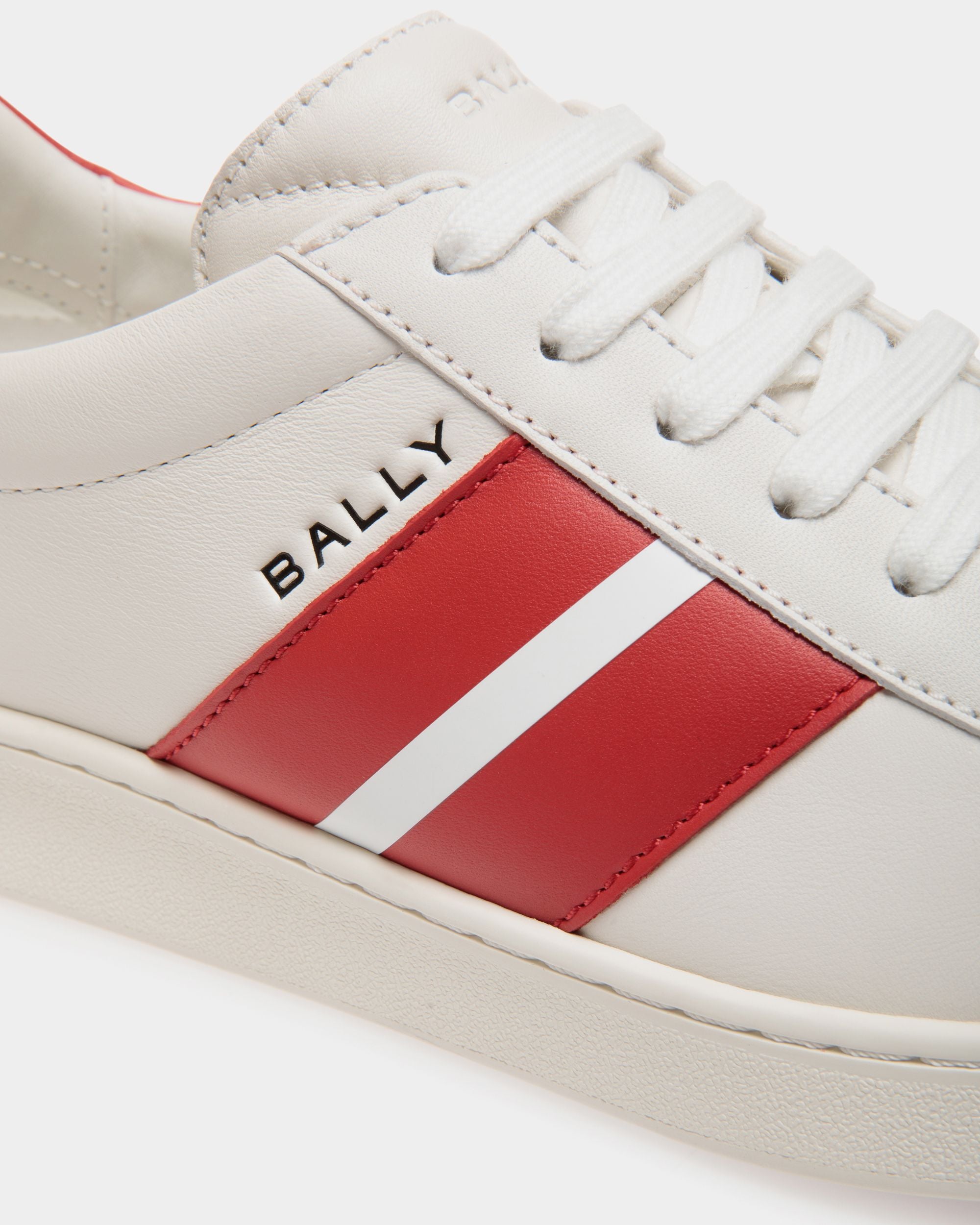 Tennis Sneaker In White Leather - 女性 - Bally - 05