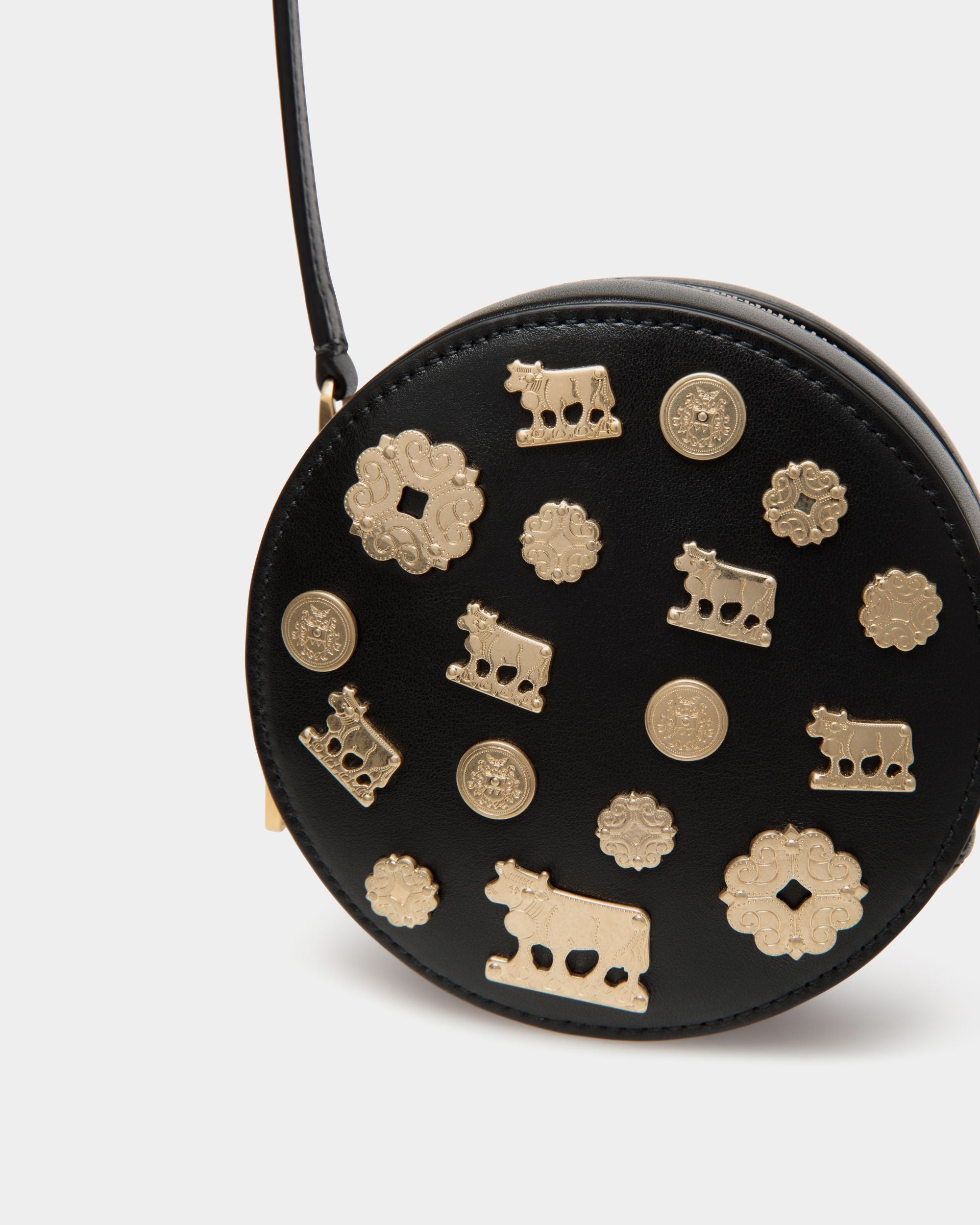 Swissness ラウンド ミニバッグ スタッズ ブラック レザー - 女性 - Bally - 04