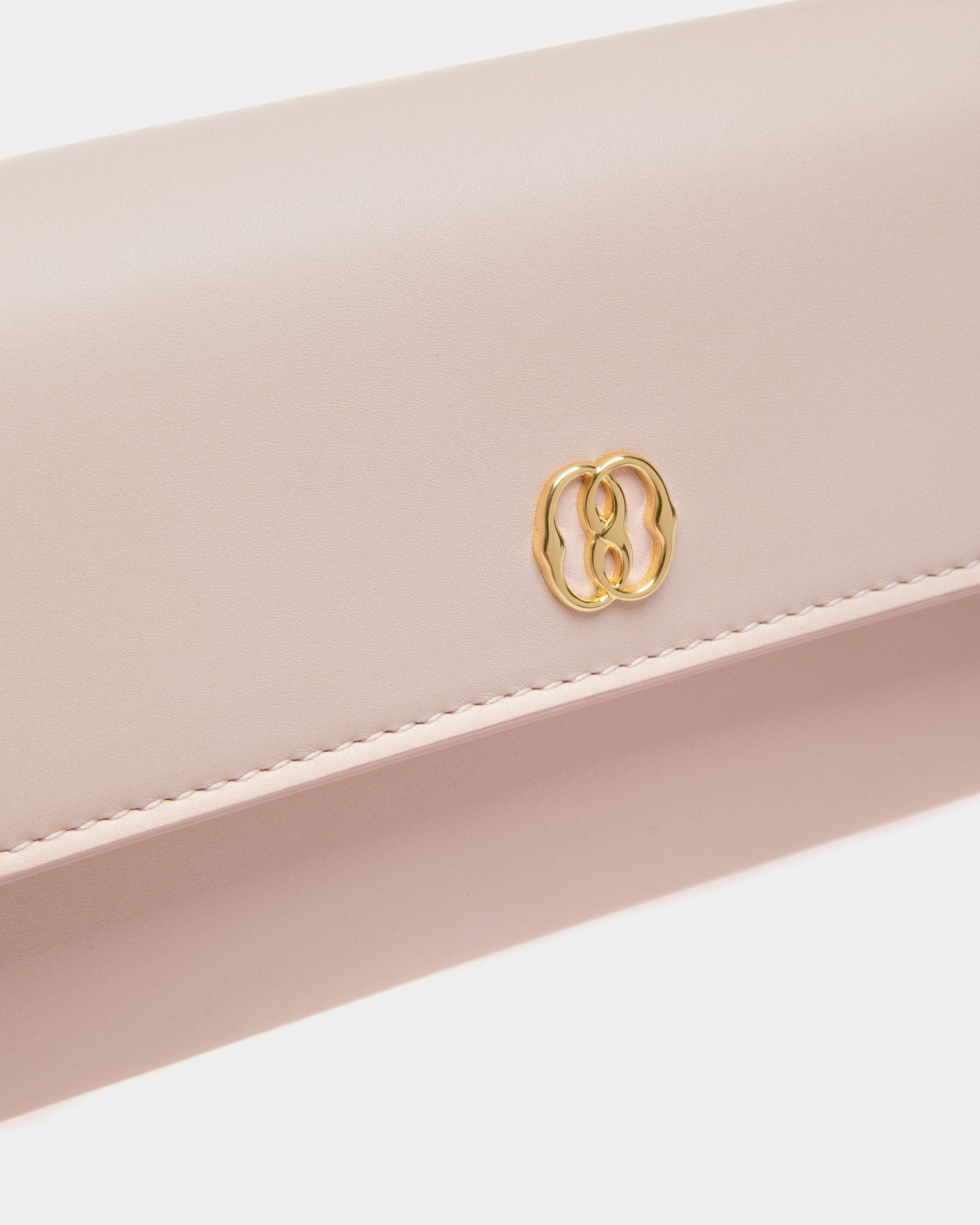 Emblem トラベルウォレット ダスティペタル レザー - 女性 - Bally - 04