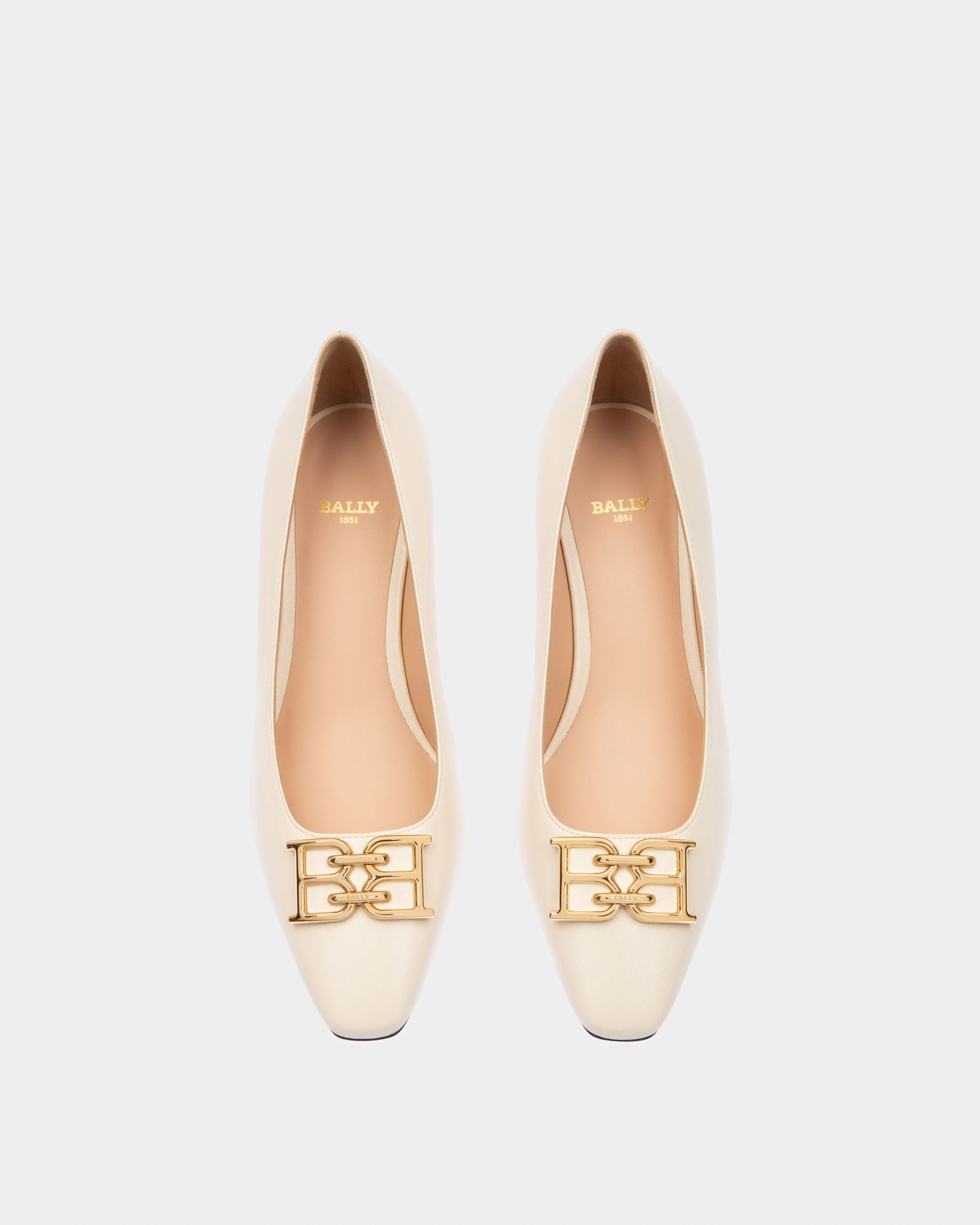 Evanca ボーンホワイト レザー パンプス - 女性 - Bally - 02