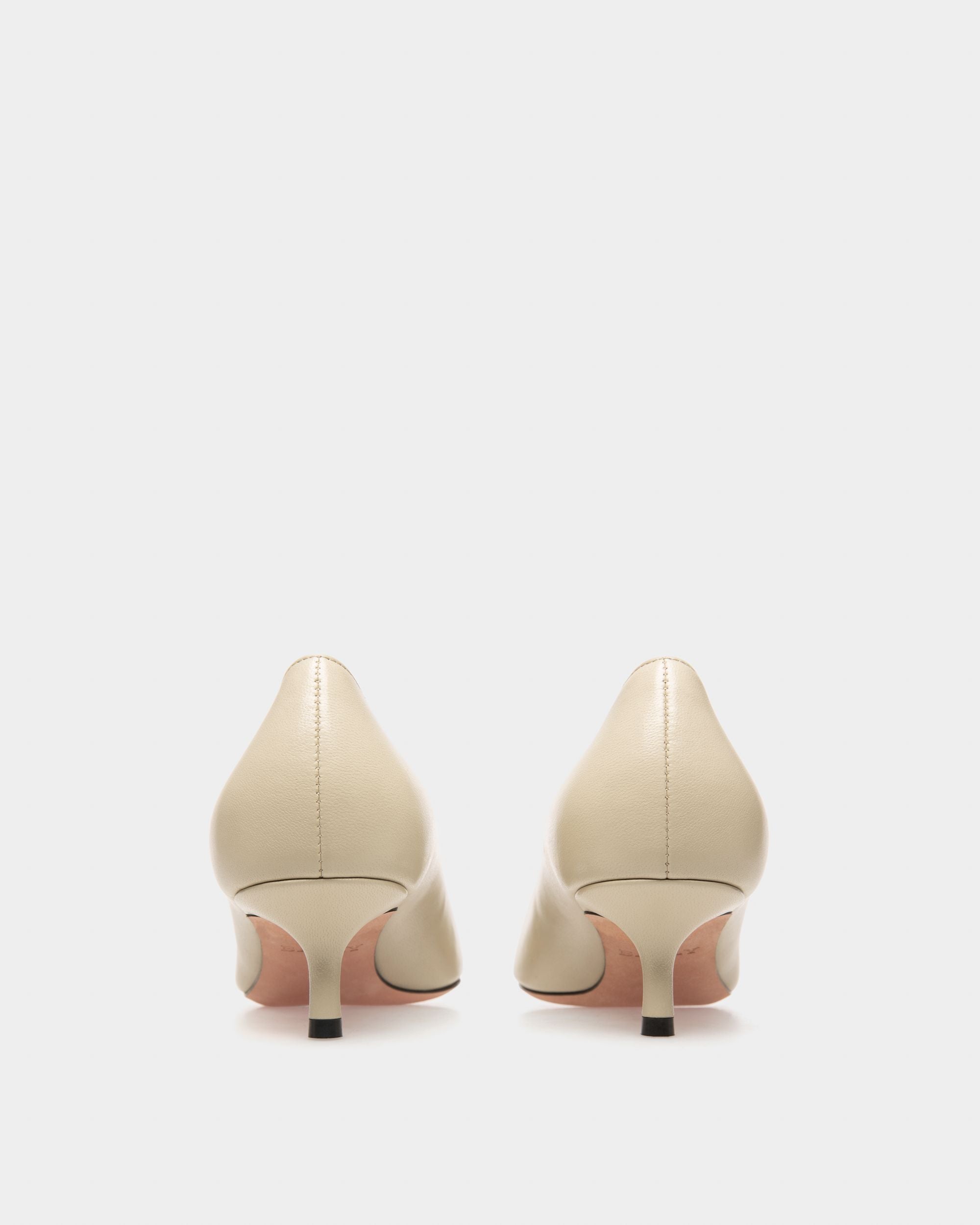 Evanca ベージュ レザー パンプス - 女性 - Bally - 04