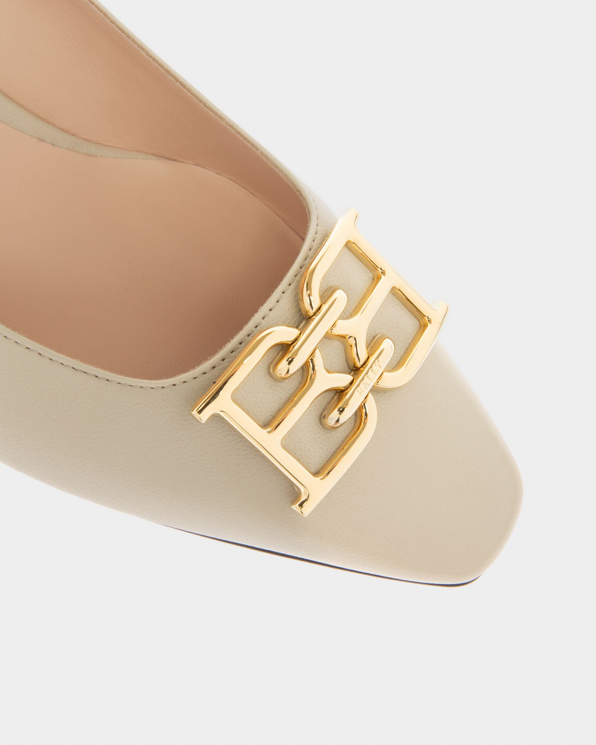 Evanca ベージュ レザー パンプス - 女性 - Bally - 05