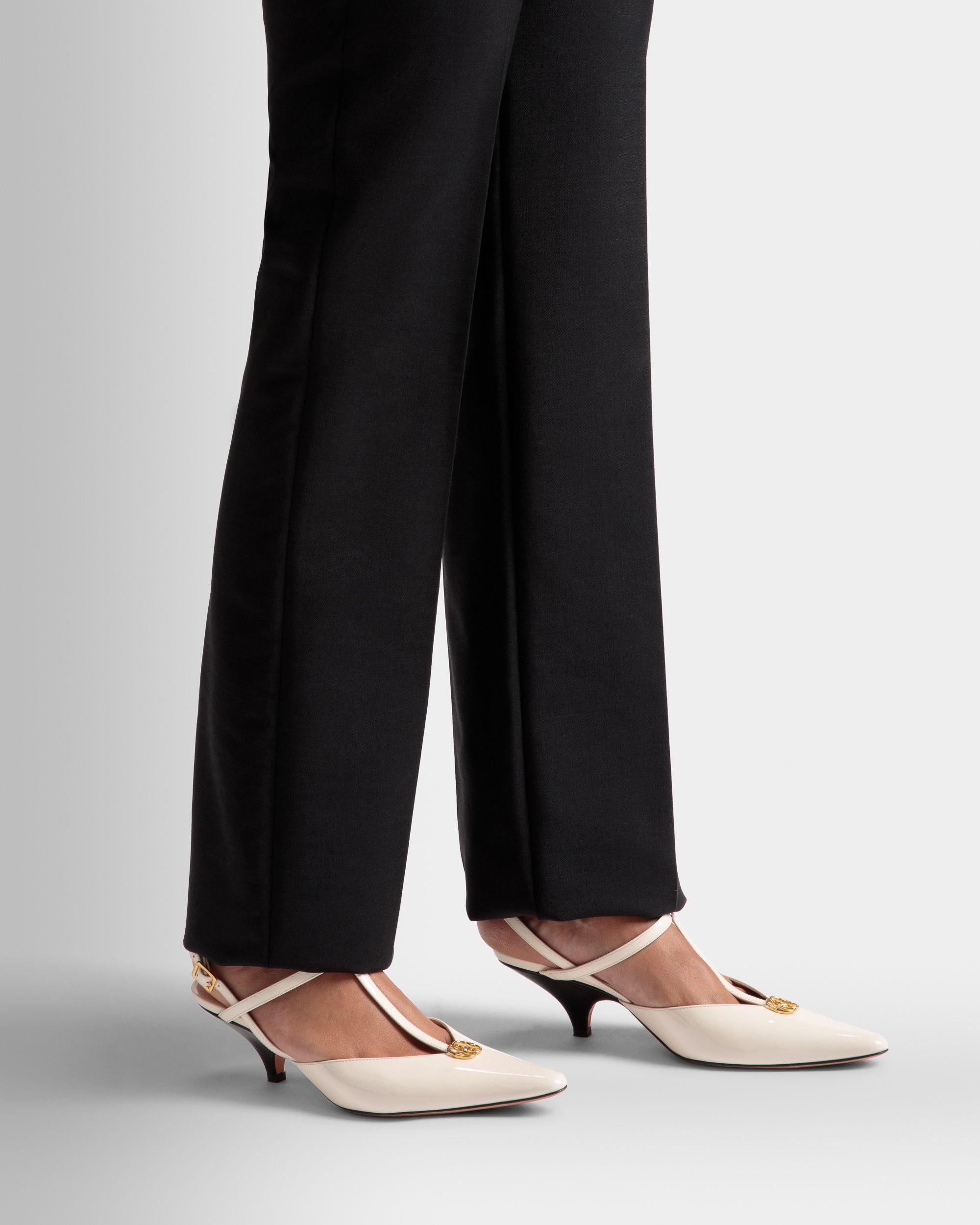 Katy スリングバック パンプス ボーンホワイト＆ブラック レザー - 女性 - Bally - 02