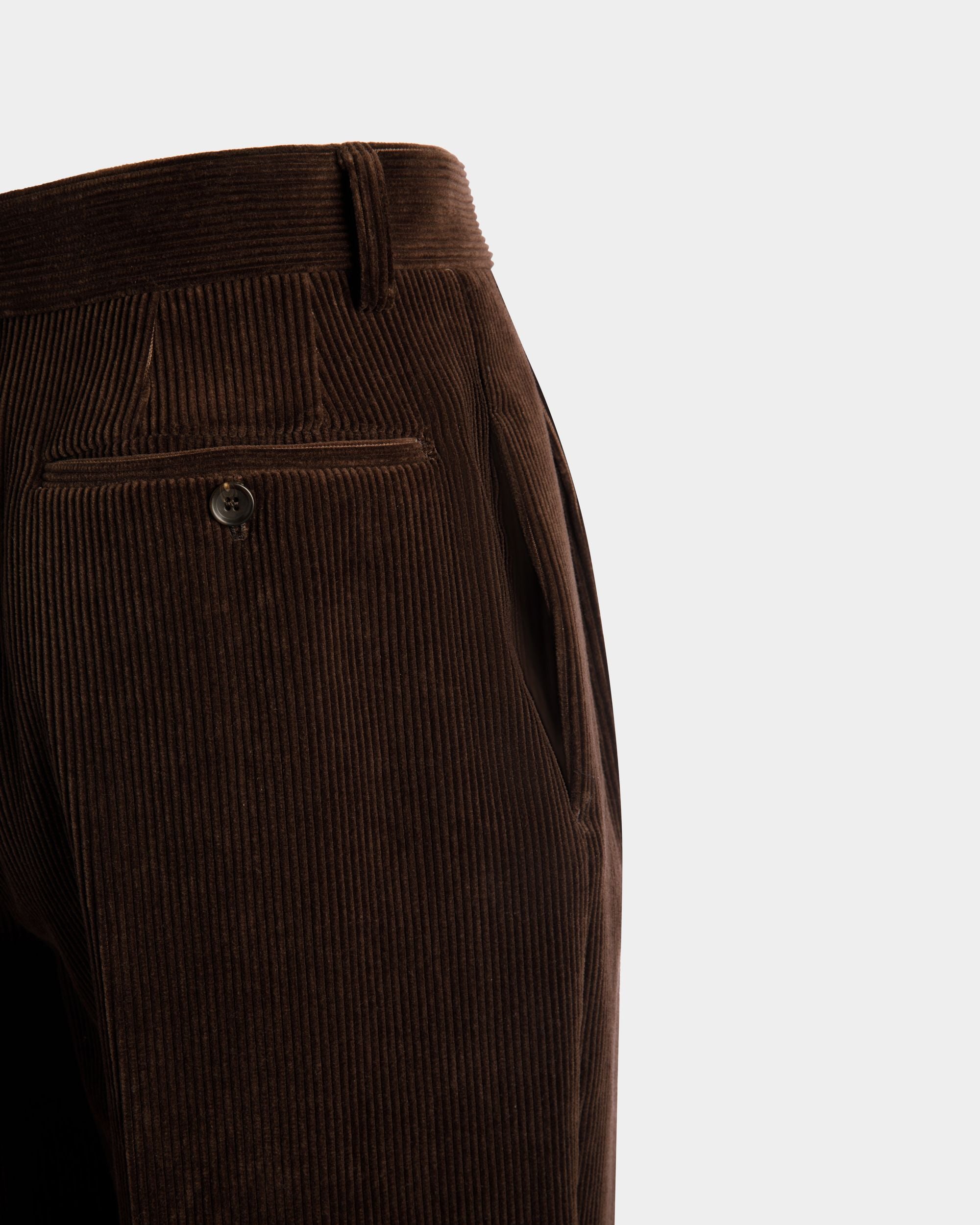 Winter Capsule タック パンツ エバノブラウン コットンコーデュロイ - 女性 - Bally - 04